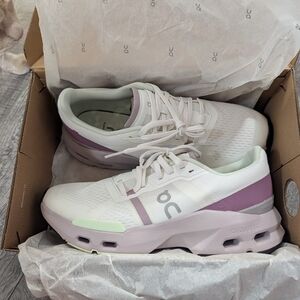 On Running Cloudpulse Women's Sneakers in White and Lavender 8.5